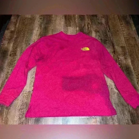 North face women’s red long sleeve tee - Picture 1 of 3